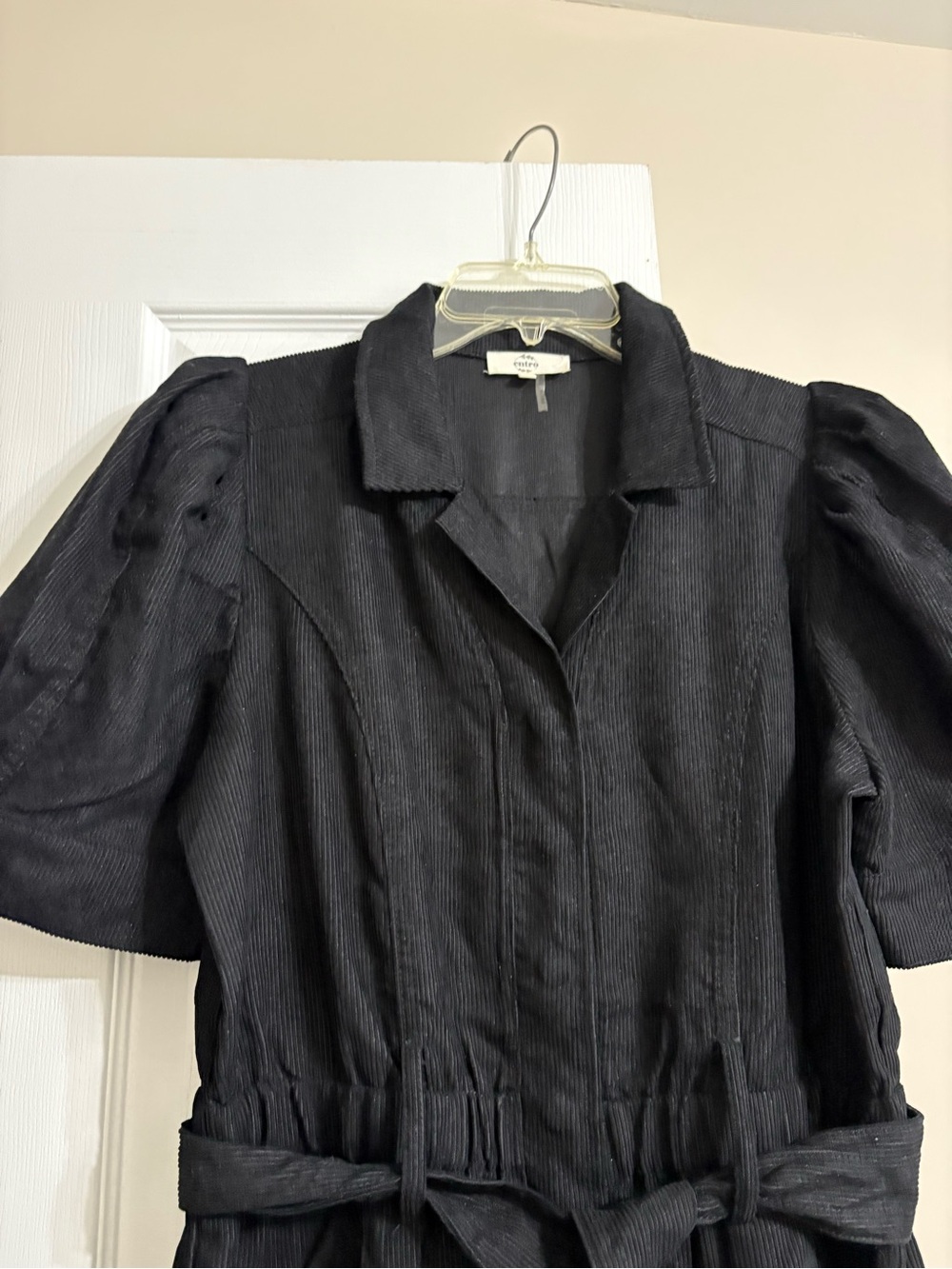 Entro Black Pleated Corduroy Puff Sleeve Belted Wide Leg Jumpsuit Size L - Picture 3 of 7